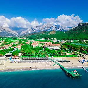 Resort Queen's Park Le Jardin 5*