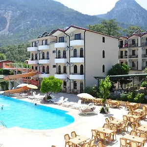 Hotel Akasia 3*